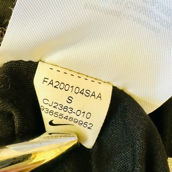 NEW! Nike Black Dri-FIT VICTORY ELASTIKA Training/Running Tank Top - Picture 13 of 13